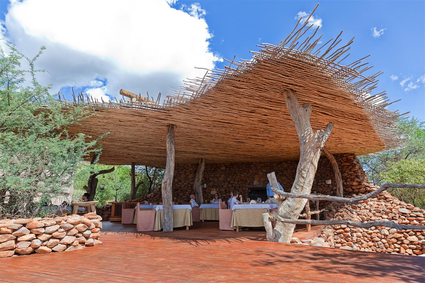 08012013_08012013_motse_verandah.jpg
