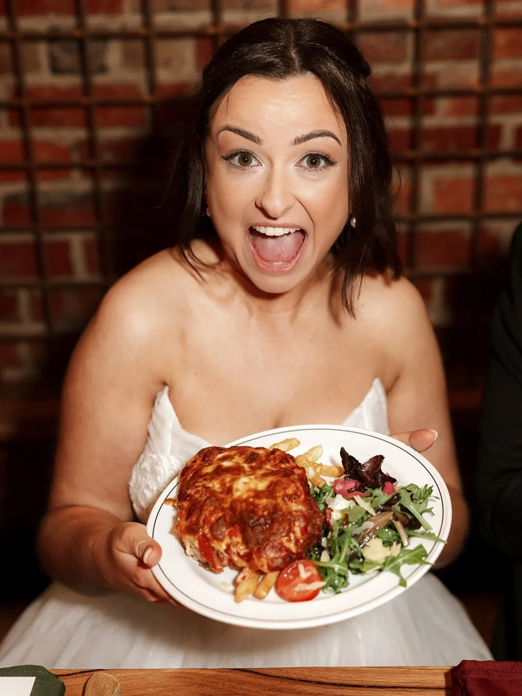 Did someone say best Parma in Melbourne? A Highlight of the year seeing the photos of @xoxogeorgiegirl with @nikkimccronephotography Parma 

Parma: @poh3058 
Photographer @nikkimccronephotography 
Celebrant: @ardentcelebrations
Cake: @brunetticlassic