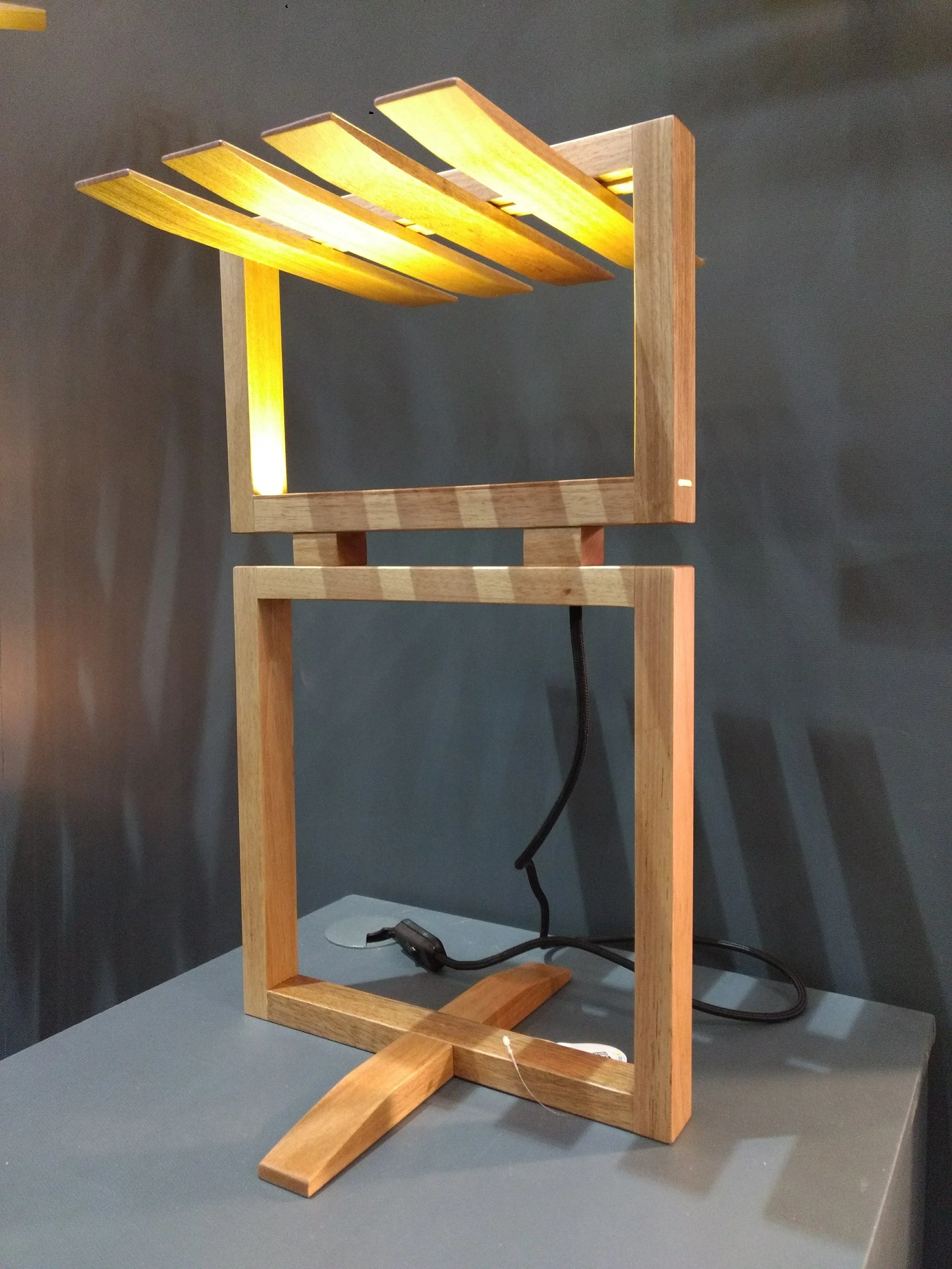 Luminária Ripa de Mesa