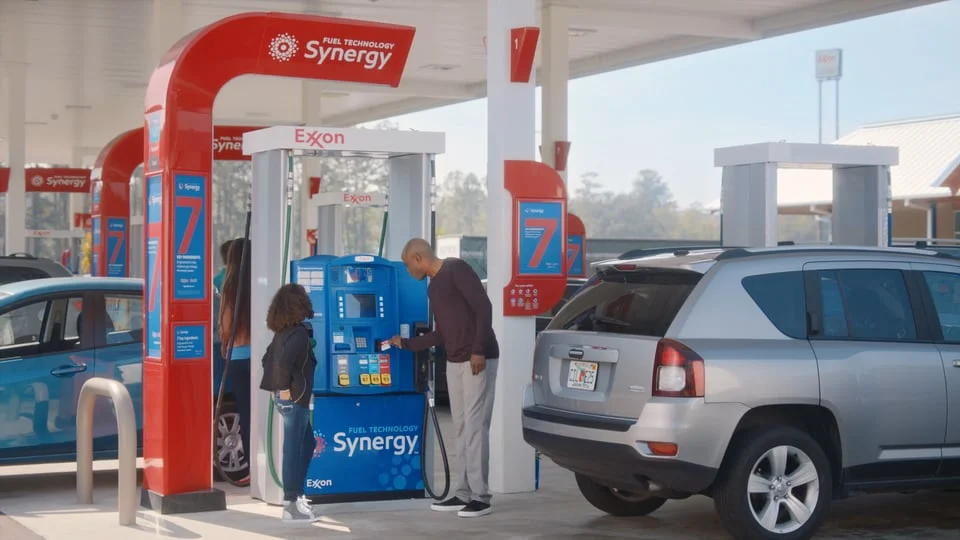 Gas - Plenti Card Rewards Program for Winn-Dixie with Wayne Brady (Copy)