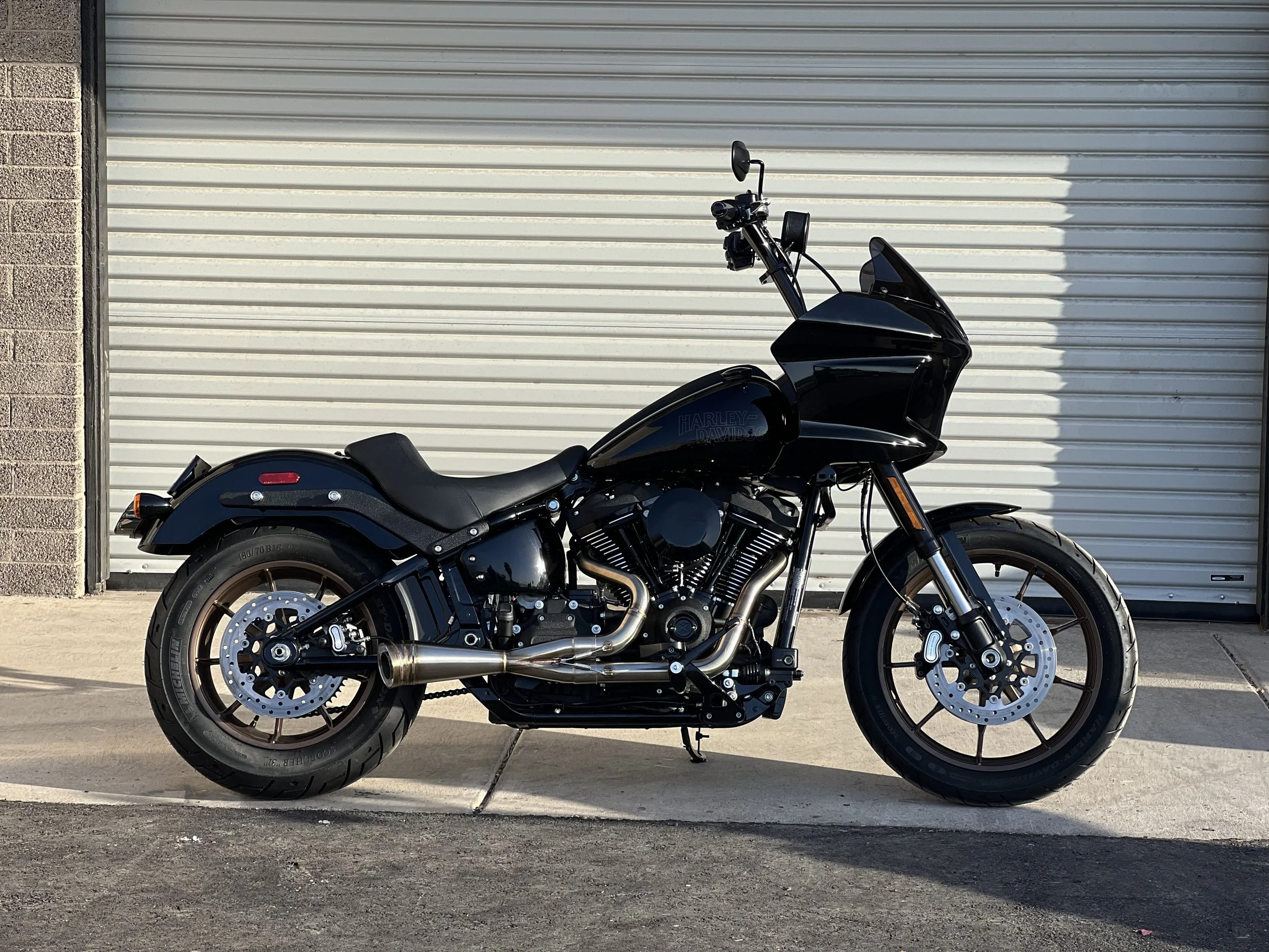 RoyalT Stepped Milwaukee 8 Softail Exhaust — FXR Division