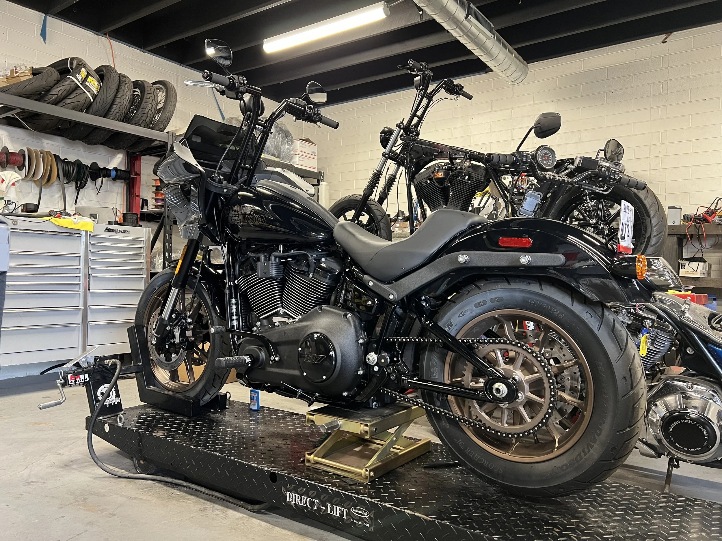 FXR DIv M8 Bronze 1.jpeg