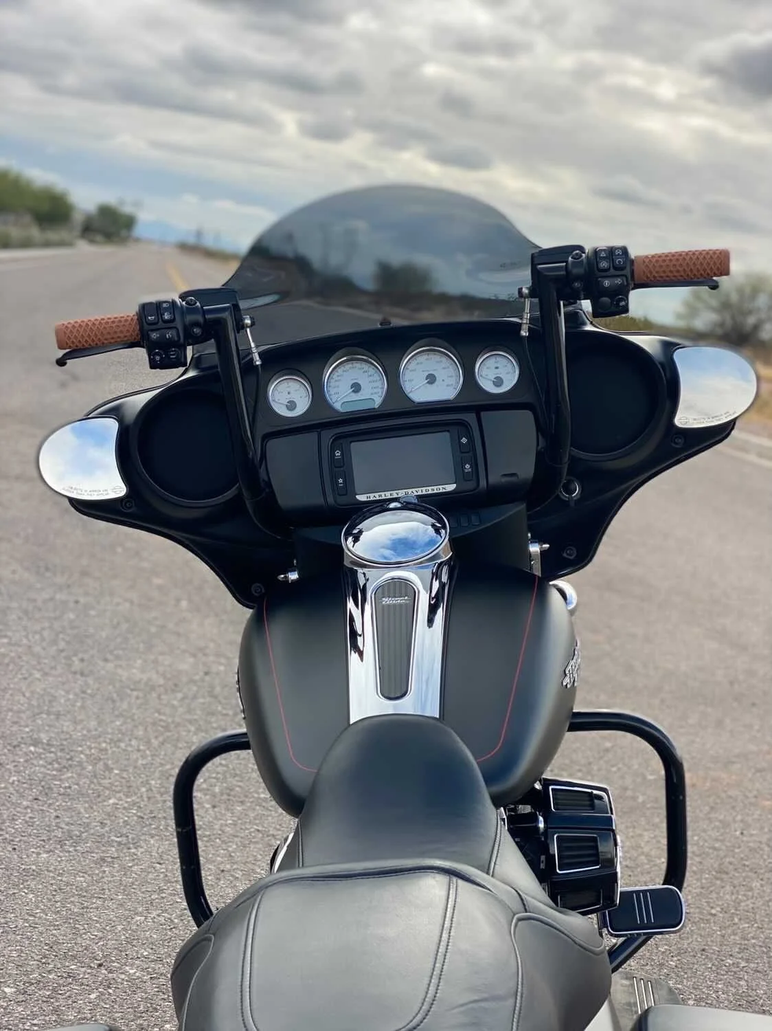 FXR DIVISION Streetwitch Handle Bars for Street Glide Models (EXCEPT