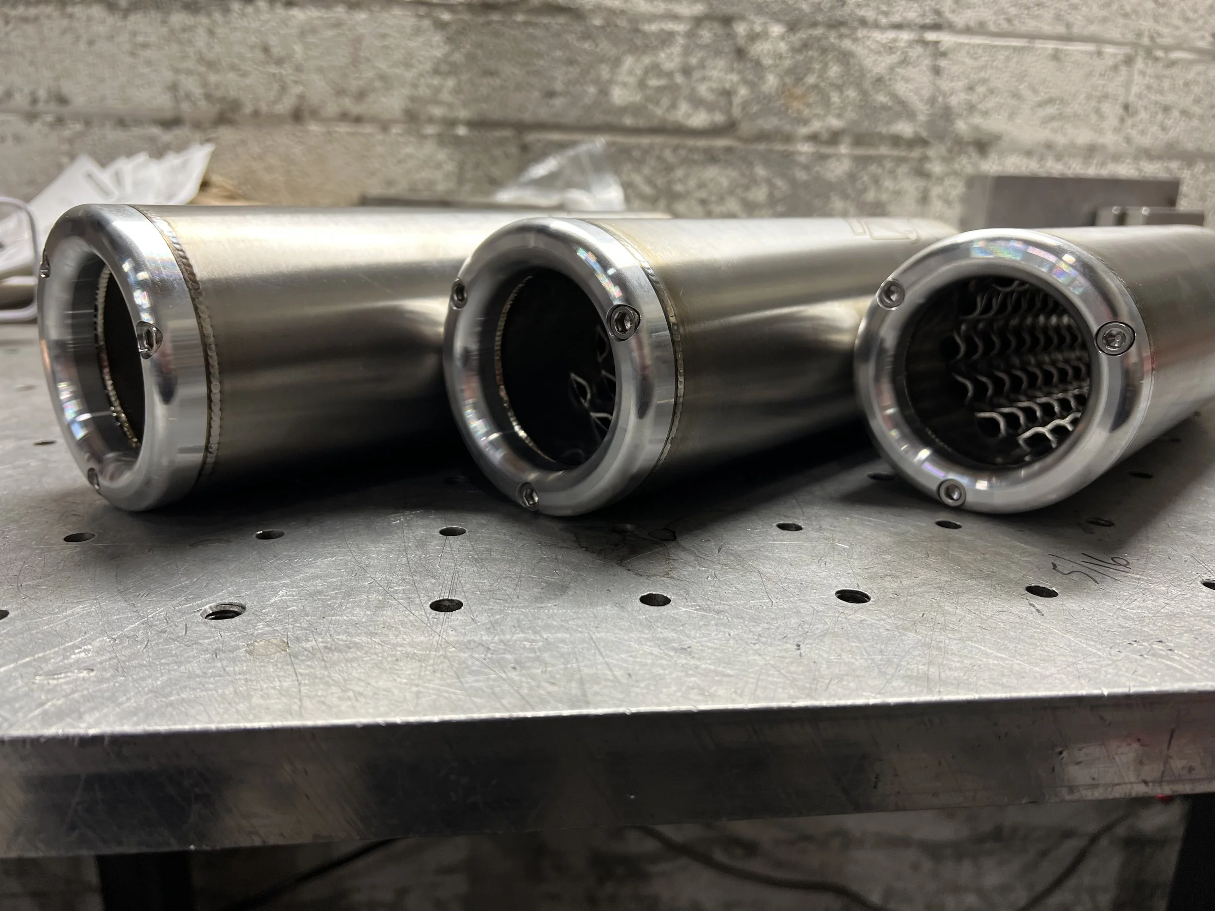 FXR DIVISION / FAB28 IND. PERFORMANCE STAINLESS STEEL CANISTER EXHAUST