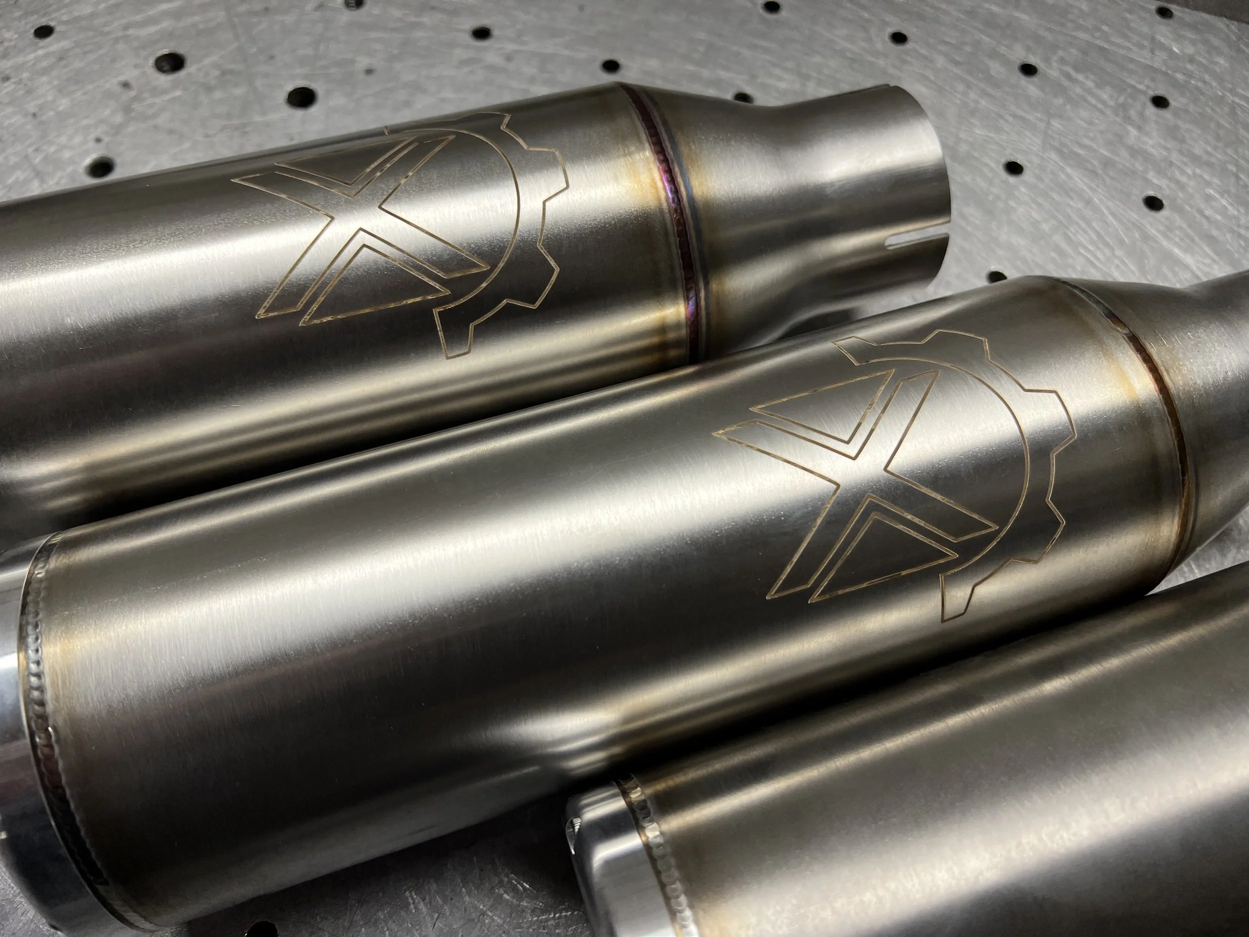 FXR DIVISION / FAB28 IND. PERFORMANCE STAINLESS STEEL CANISTER EXHAUST