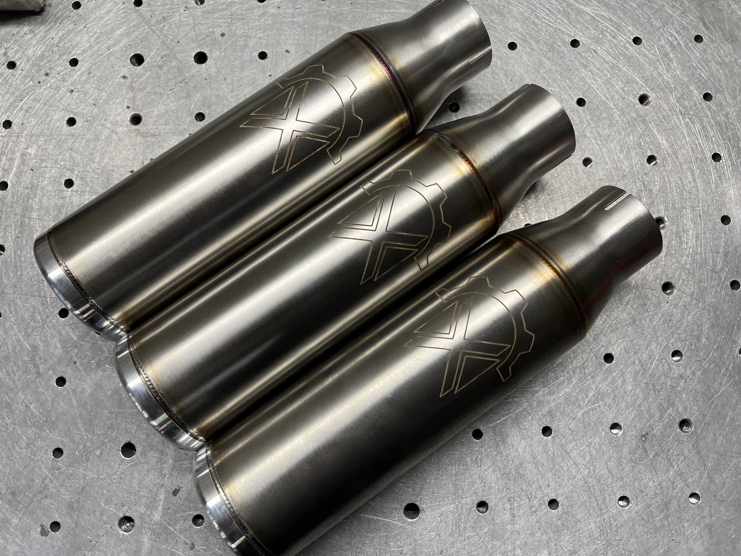 FXR DIVISION / FAB28 IND. PERFORMANCE STAINLESS STEEL CANISTER EXHAUST