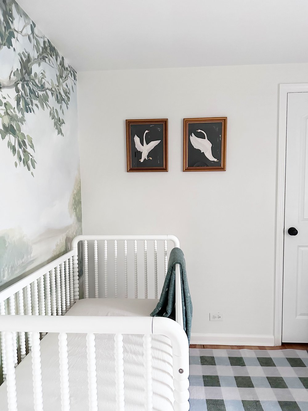 Nursery_Swan Paintings_Nicole Cicak.jpg