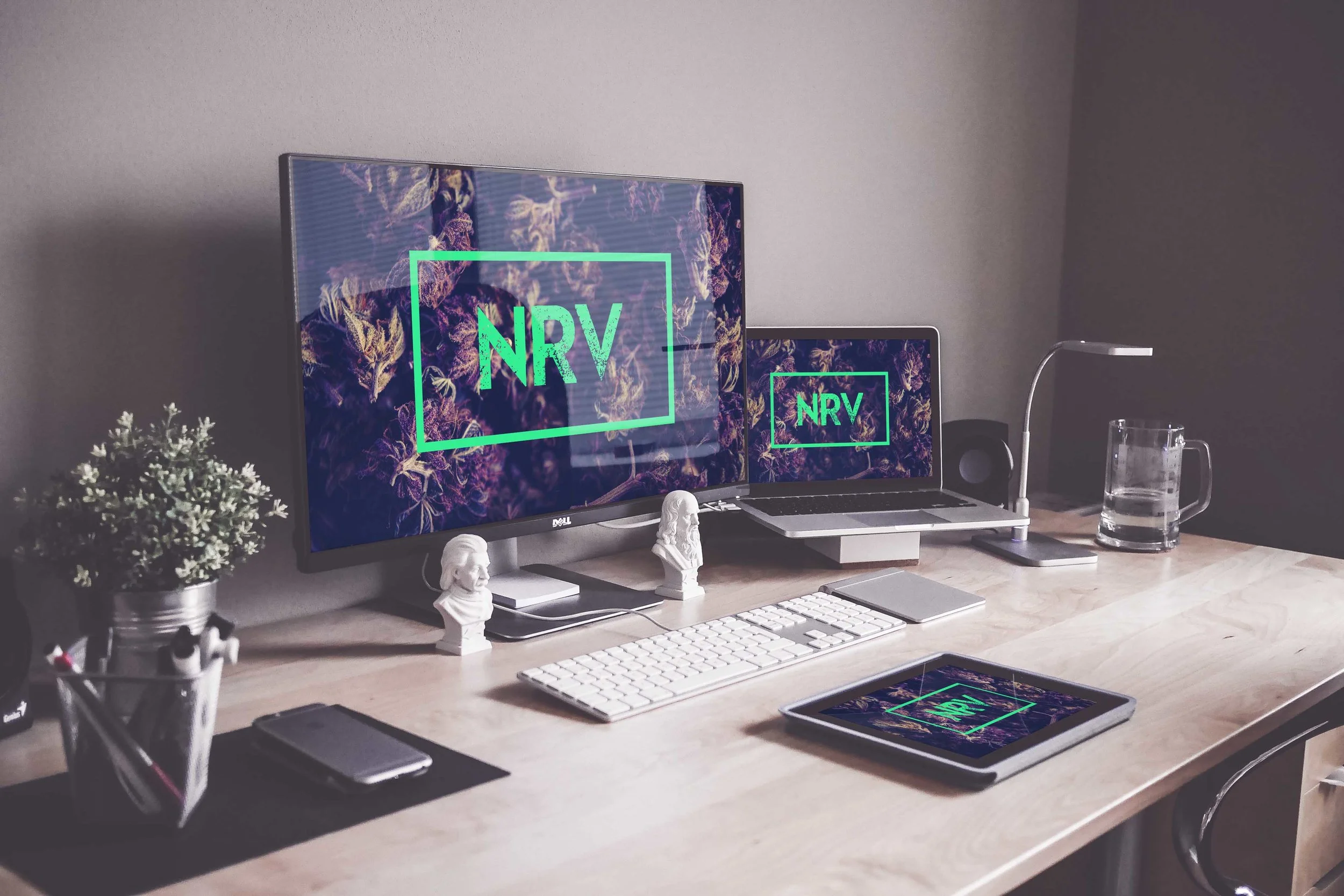 3screens.jpg
