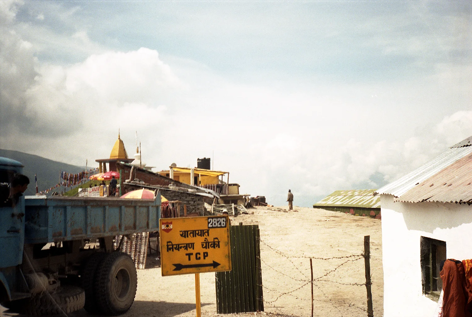 19.DYLAN_DEMARCHI_INDIA.jpg