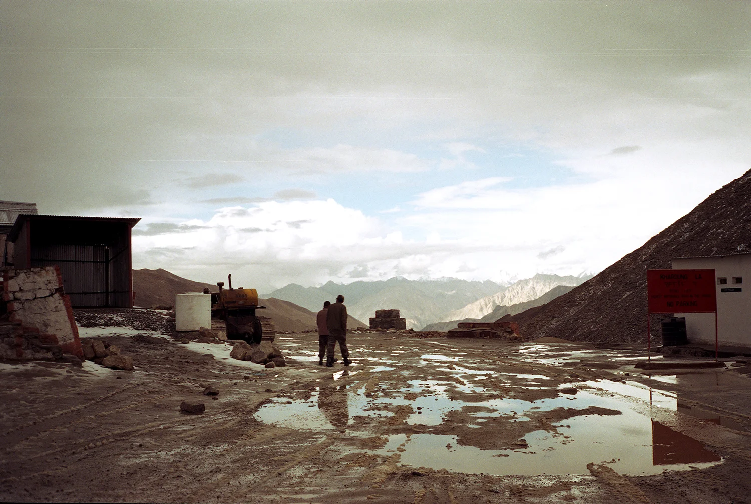 22.DYLAN_DEMARCHI_INDIA.jpg