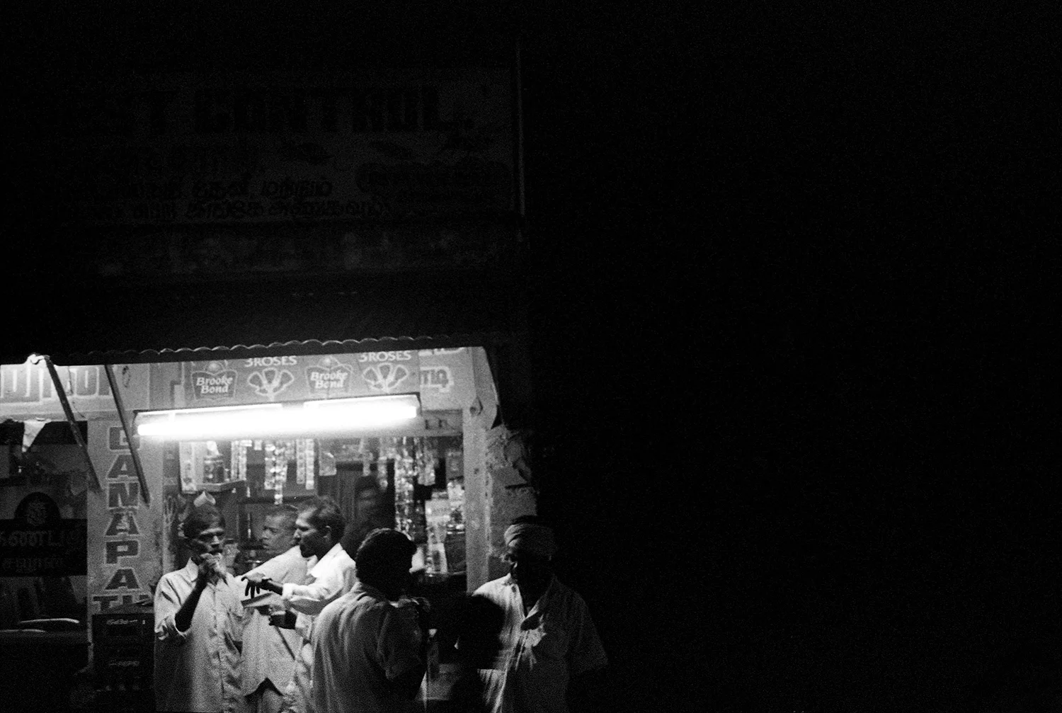 32.DYLAN_DEMARCHI_INDIA.jpg