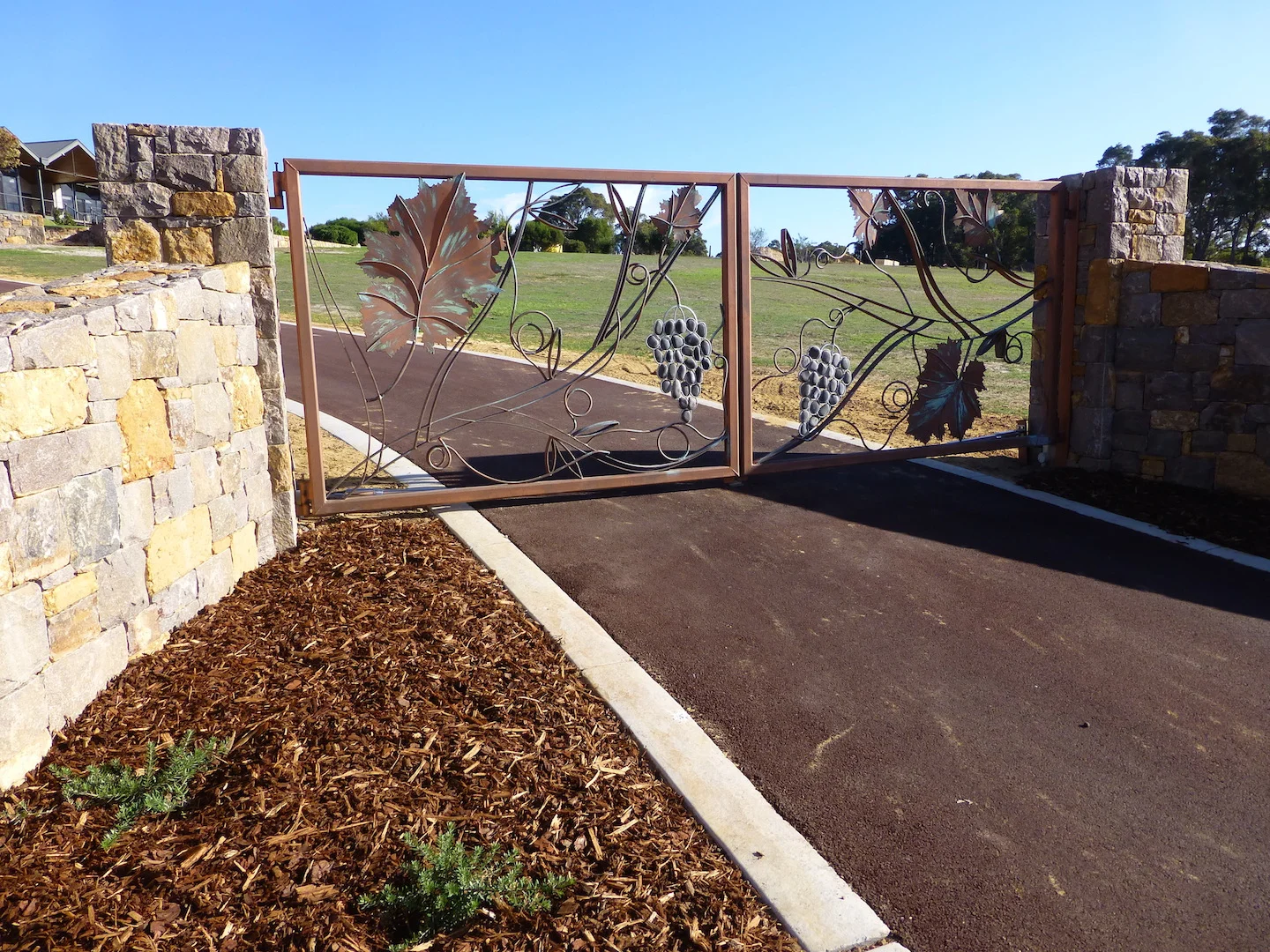 Vineyard Gate, Quedjinup