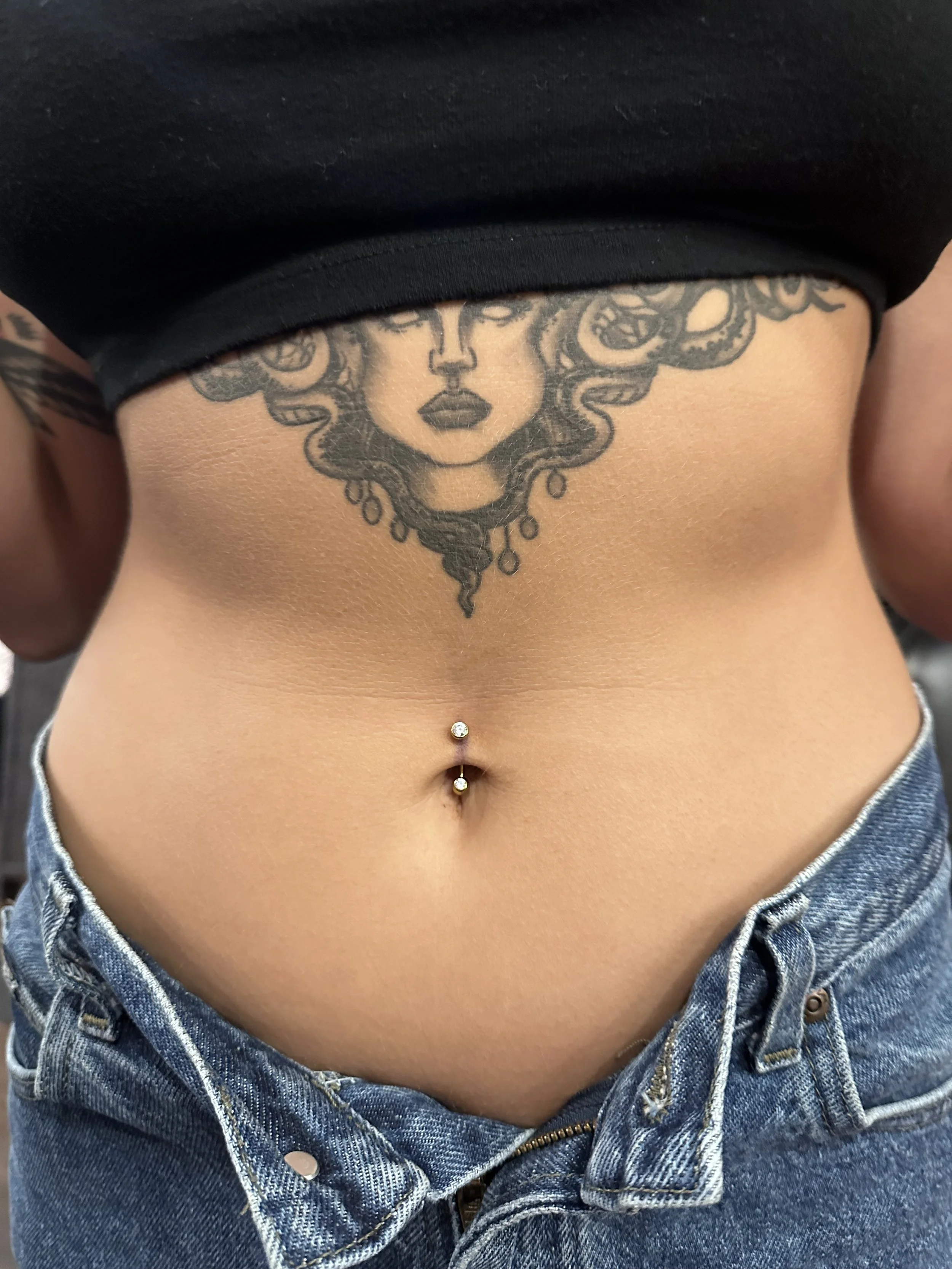 Blue-Haired Harajuku Girl w/ Piercings \u0026 Tattoos, Worlds End, Vivienne  Westwood \u0026 Dr. Martens – Tokyo Fashion, image size:2500x3333