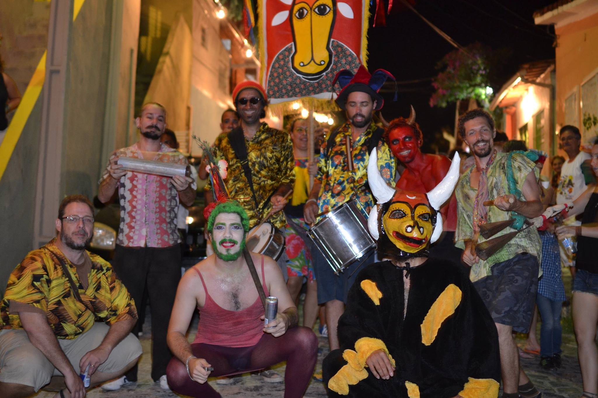 Músicos del Bloco de maracatu Rural Boi Dendé en Olinda. Foto: suministrada por Lula Marcondes, Director. 