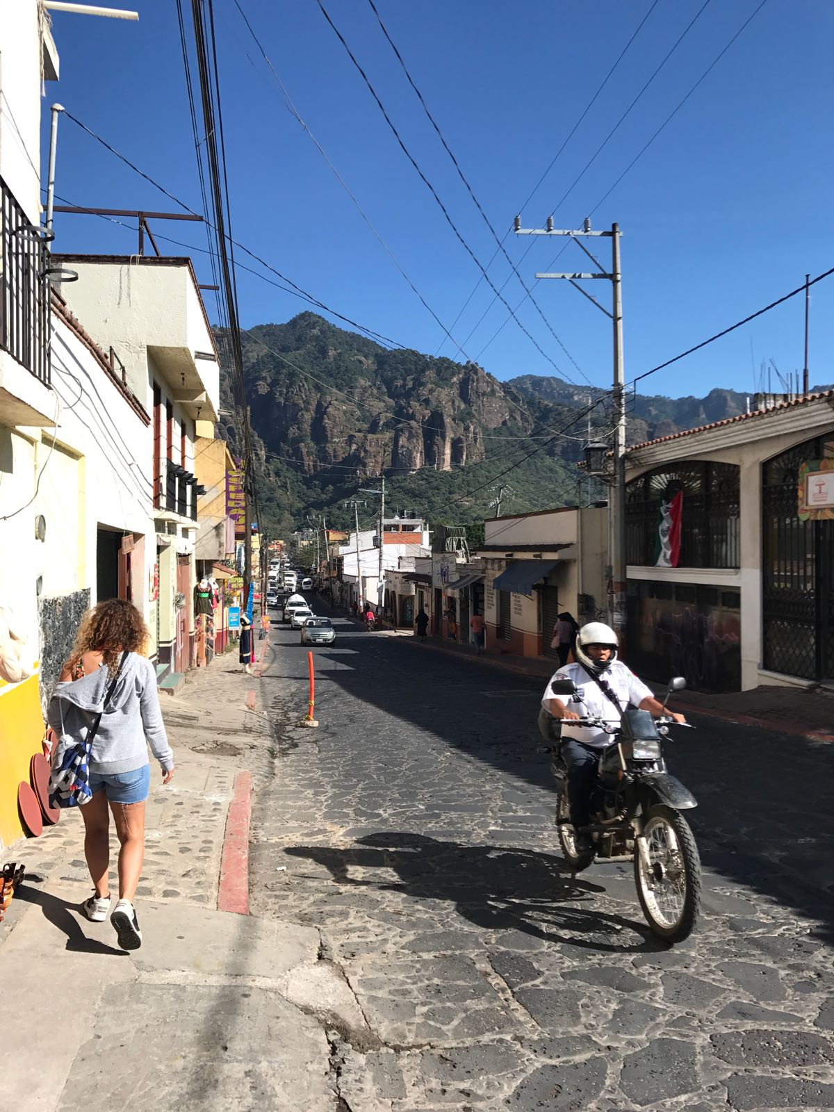 Principal Avenida, Tepoztlán.&nbsp;