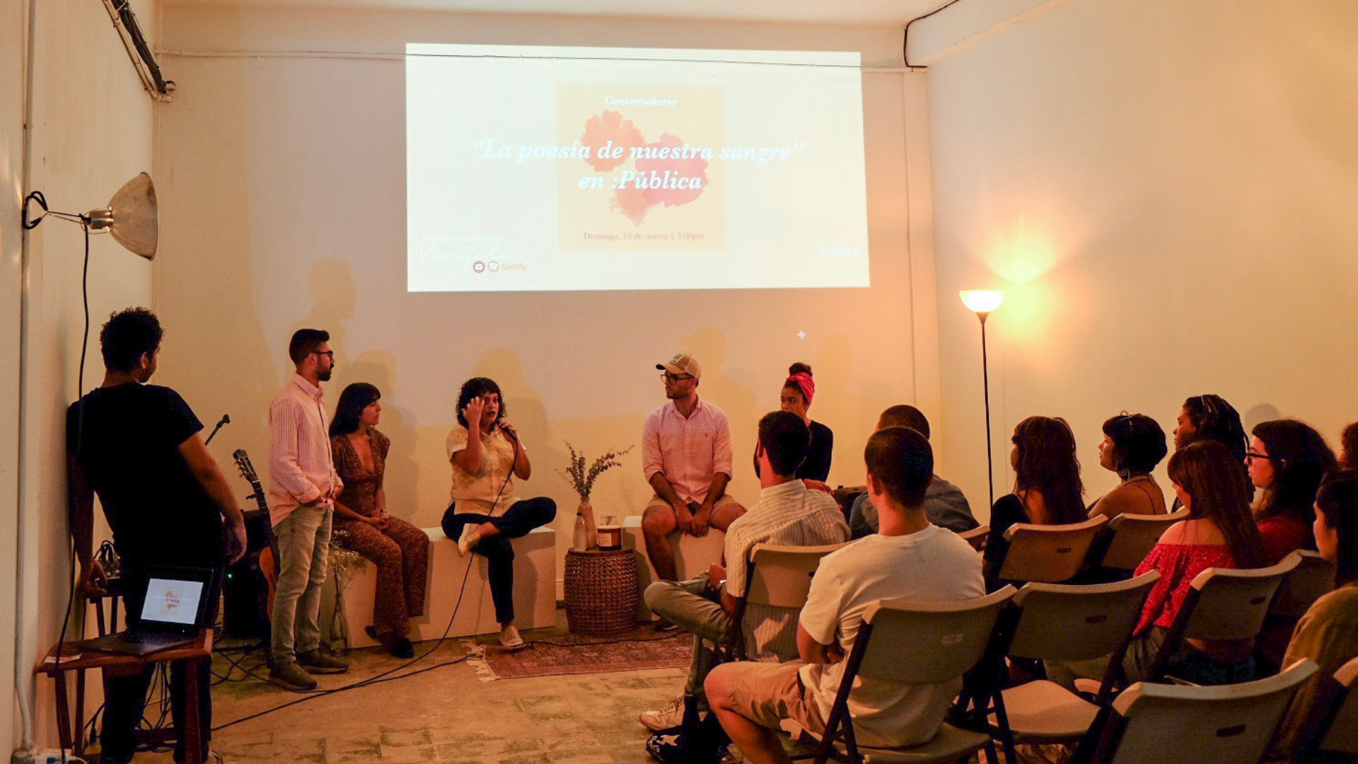 Foro: “La poesía de nuestra sangre”.