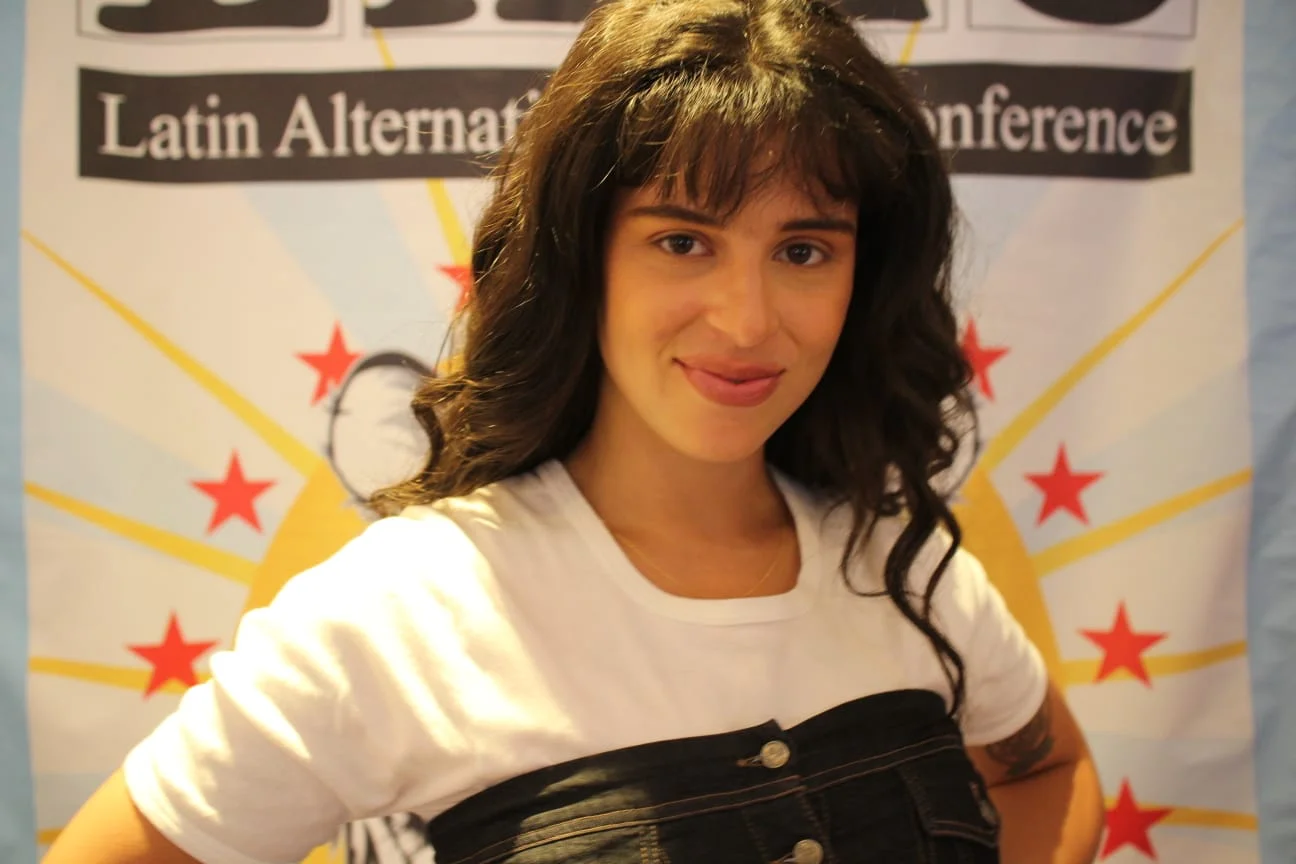 Una flor con corashe: Nathy Peluso 