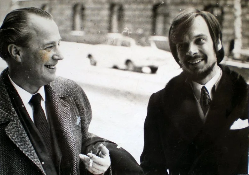 Advokat Alf Nordhus og Sten Ekroth ved tingshuset før injurie-rettsaken i februar 1970. Pressebilde.