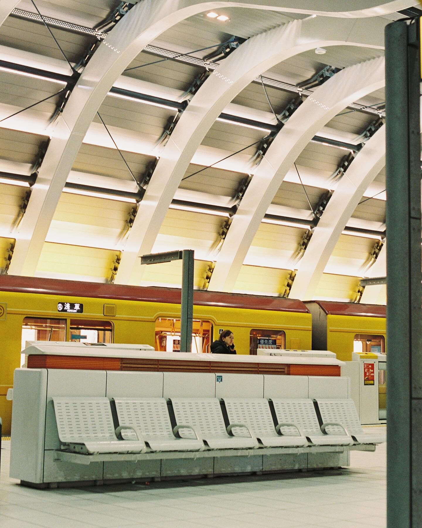 Quiet train station🇯🇵

#shootfilm #shootfilmonmondays #shoptfilmstaybroke #filmphotography #filmisnotundead #filmisbetter #shootfilmstaypoor #pentaxk1 #pentaxk1000 #porta