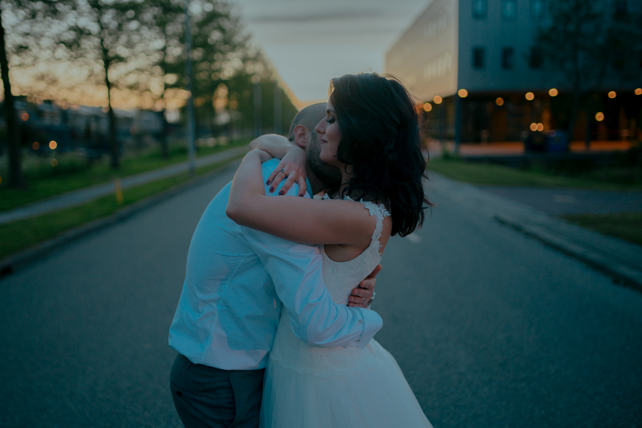 couple on wedding day amsterdam