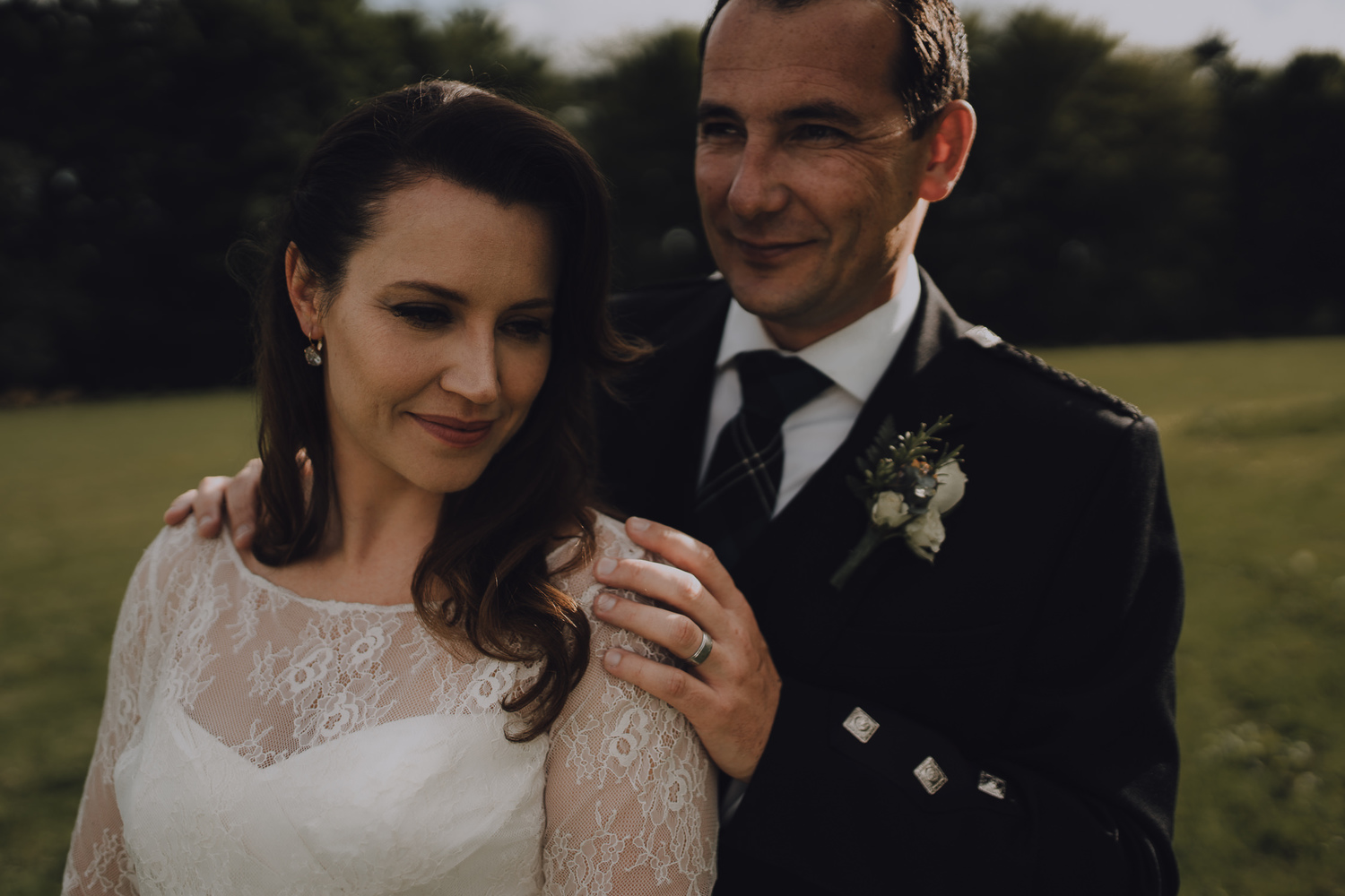 wedding photography aberdeen couple portrait