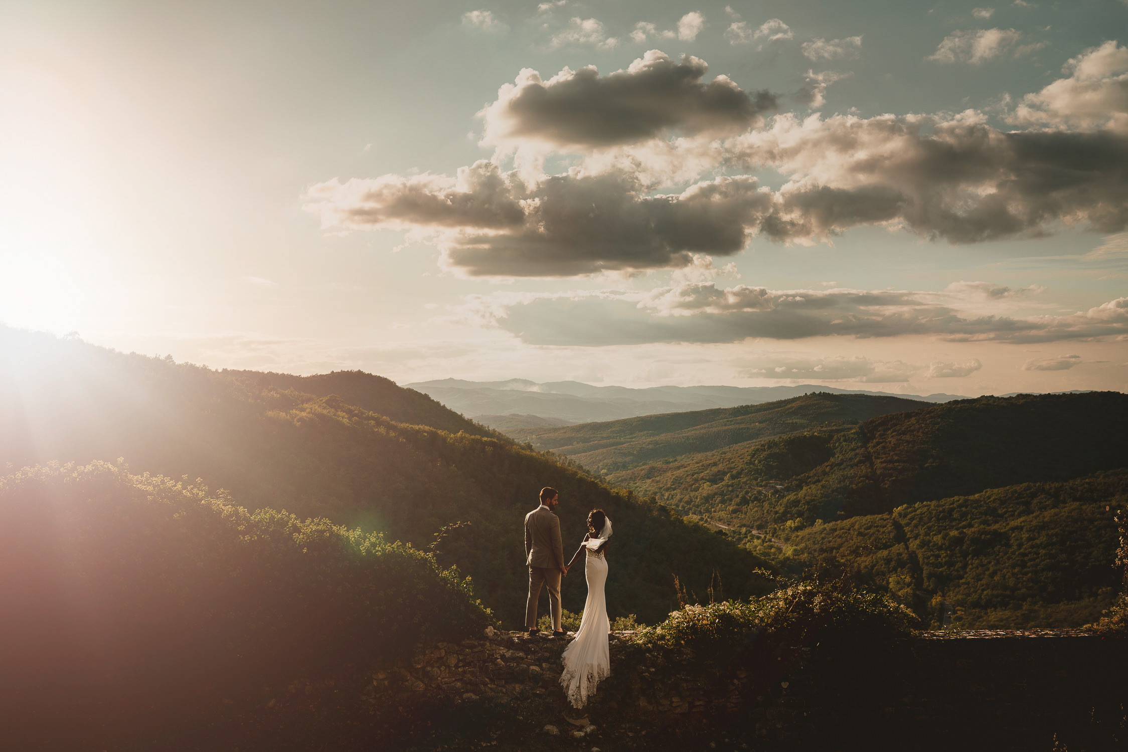 destination wedding photographer mark hadden tuscany wedding couple on mountain