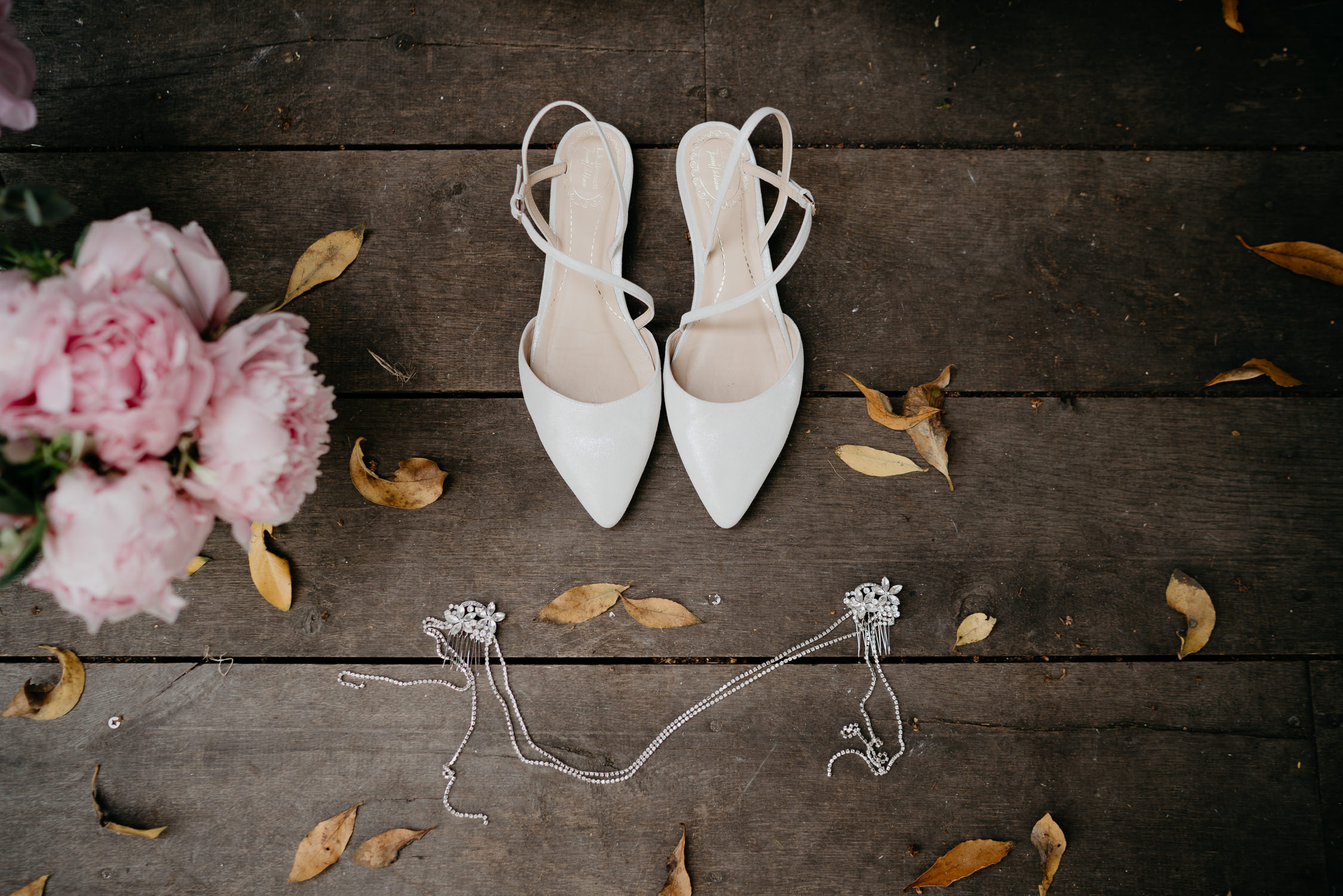 wedding photography amsterdam shoes and flowers