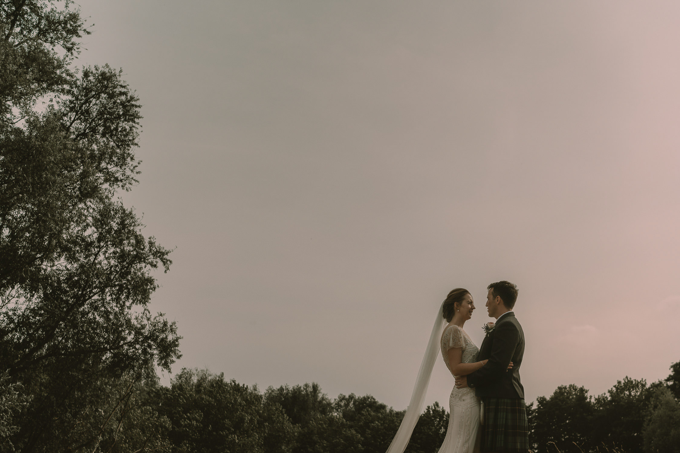 couple photography at beautiful wedding location in the netherlands