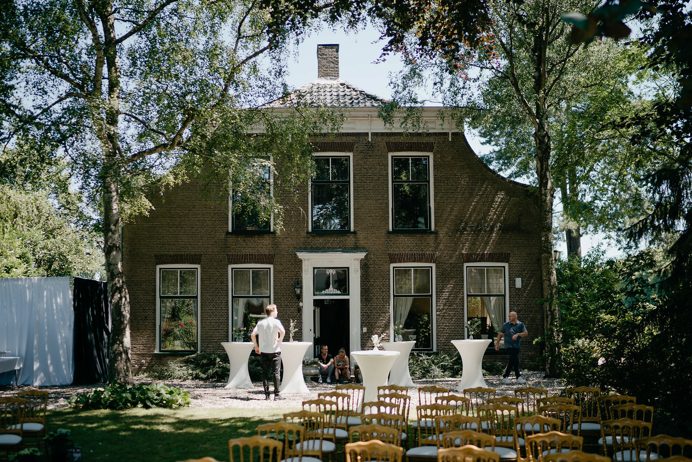 rotterdam-diy-garden-wedding-photography