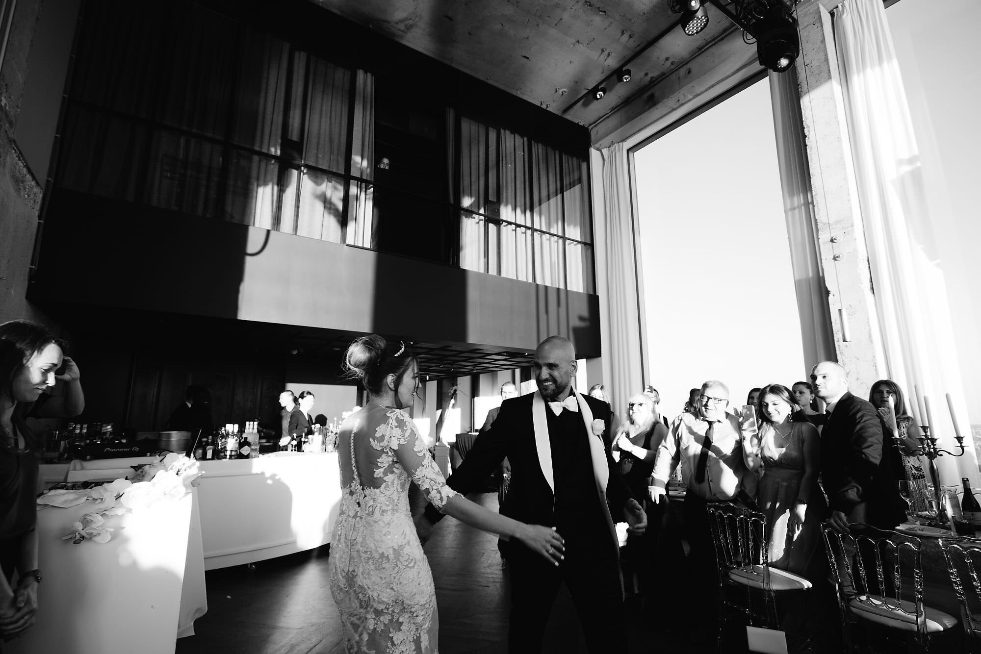 bridal couple first dance at adam toren wedding by mark hadden amsterdam trouwfotograaf