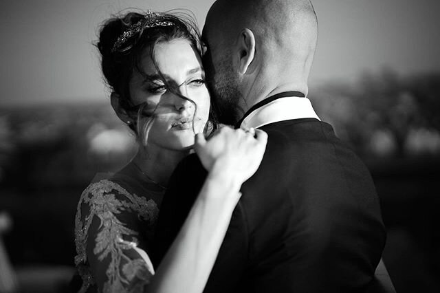 Take a quiet moment after the ceremony to reflect
.
.
.
.
.
.
.
.
#amsterdamweddingphotographer #weddingphotographer #amsterdam #destinationweddingphotographer #scottishweddingphotographer #trouwfotograaf #trouwenin2020 #touwenin2021 #gettingmarried2