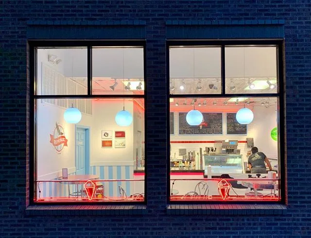 Strolling down King Street 
Such a liberating exercise, no agenda, just stumbling upon simple visuals that please the eye with the always amazing iPhone. 
#charleston #architecturalniceties #icecreamshop #icecreamneon #icecreamafterdark #southofbroad