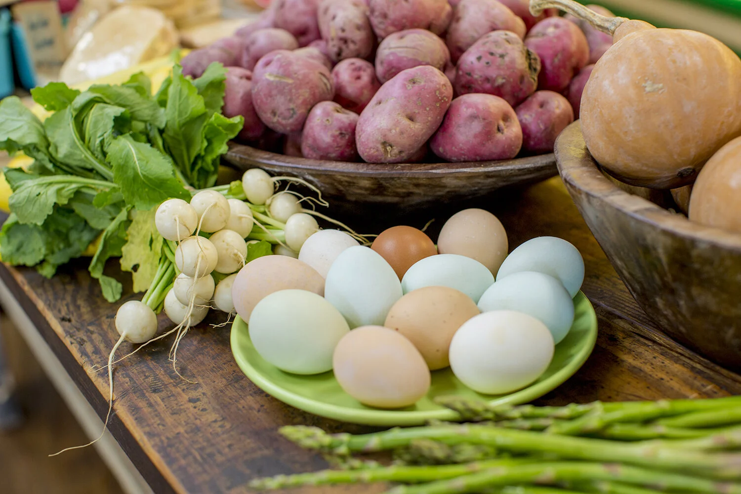 Food-farm-fresh-eggs.JPG