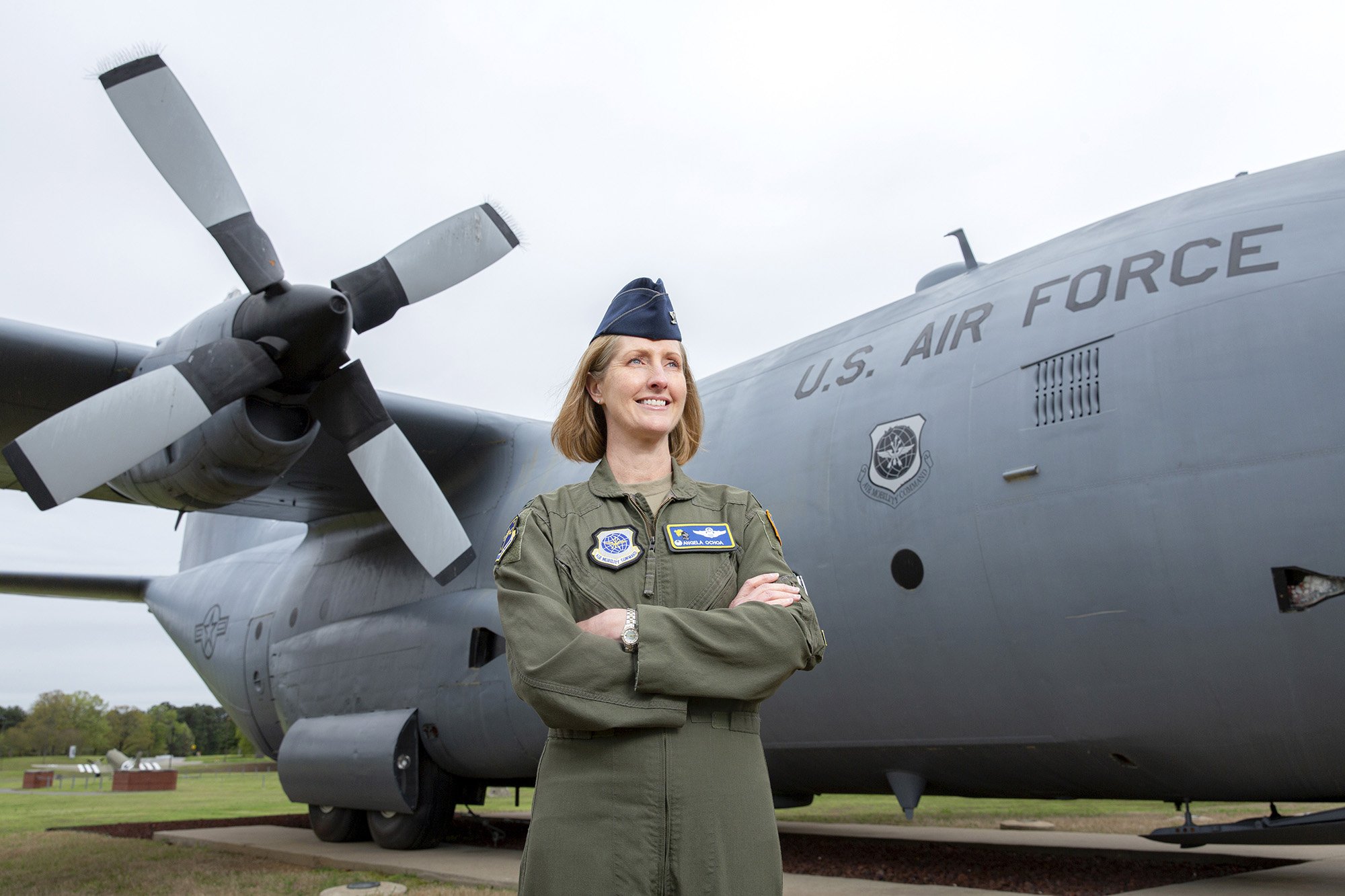 Colonel-Angela-Ochoa-Air-Force-editorial-portrait-military.jpg