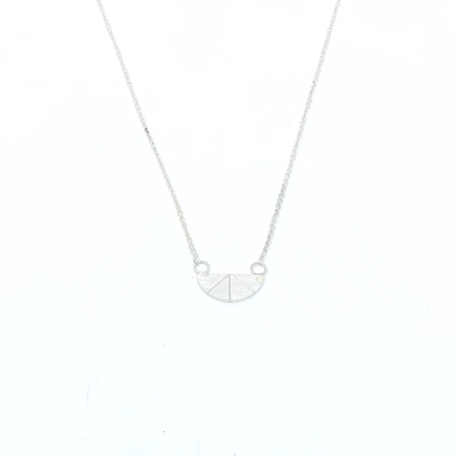 CapsuleNecklace4.jpg