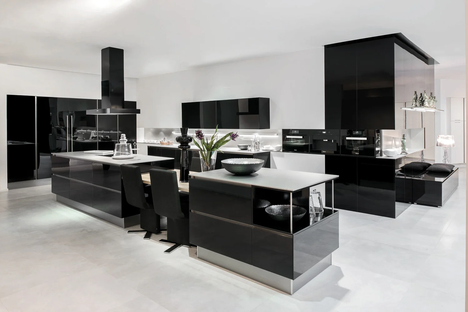 Koje24_AV5090_GL-Designglas-Schwarz_M.jpg