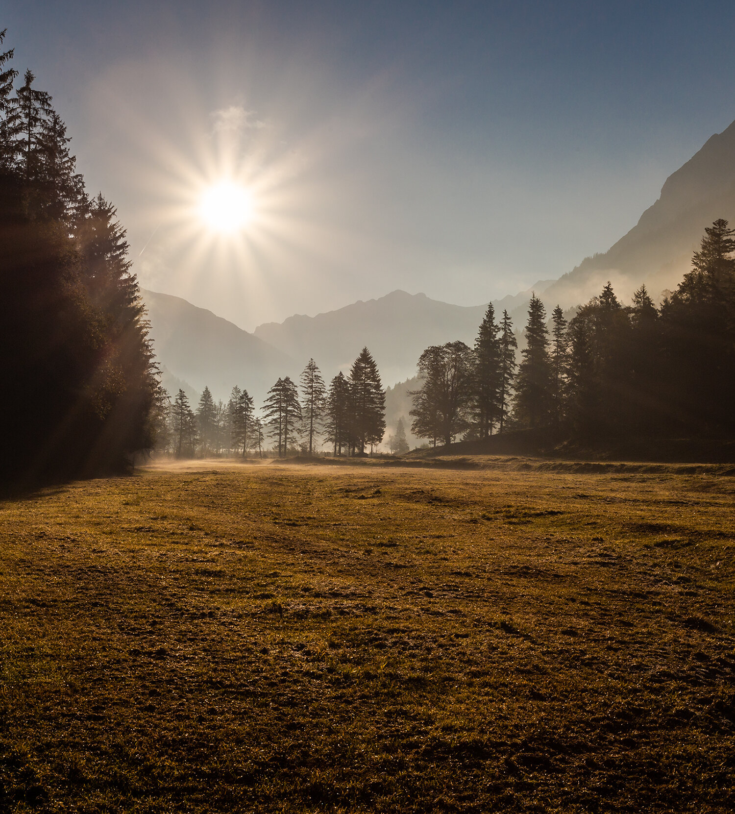 November - Vorwinterlicher Bodennebel im Karwendel.jpg