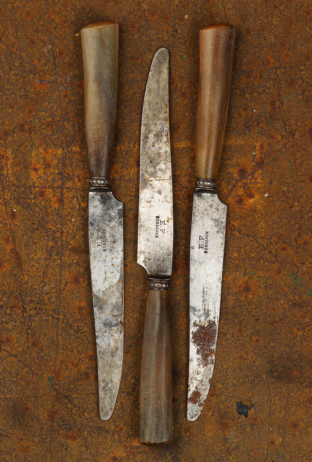 #31 Bordeaux Knives