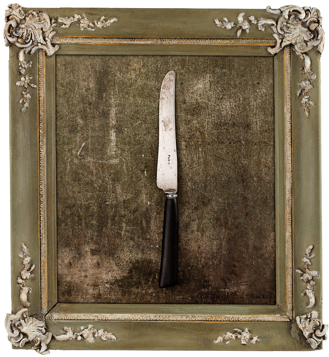 #42_ParisKnife