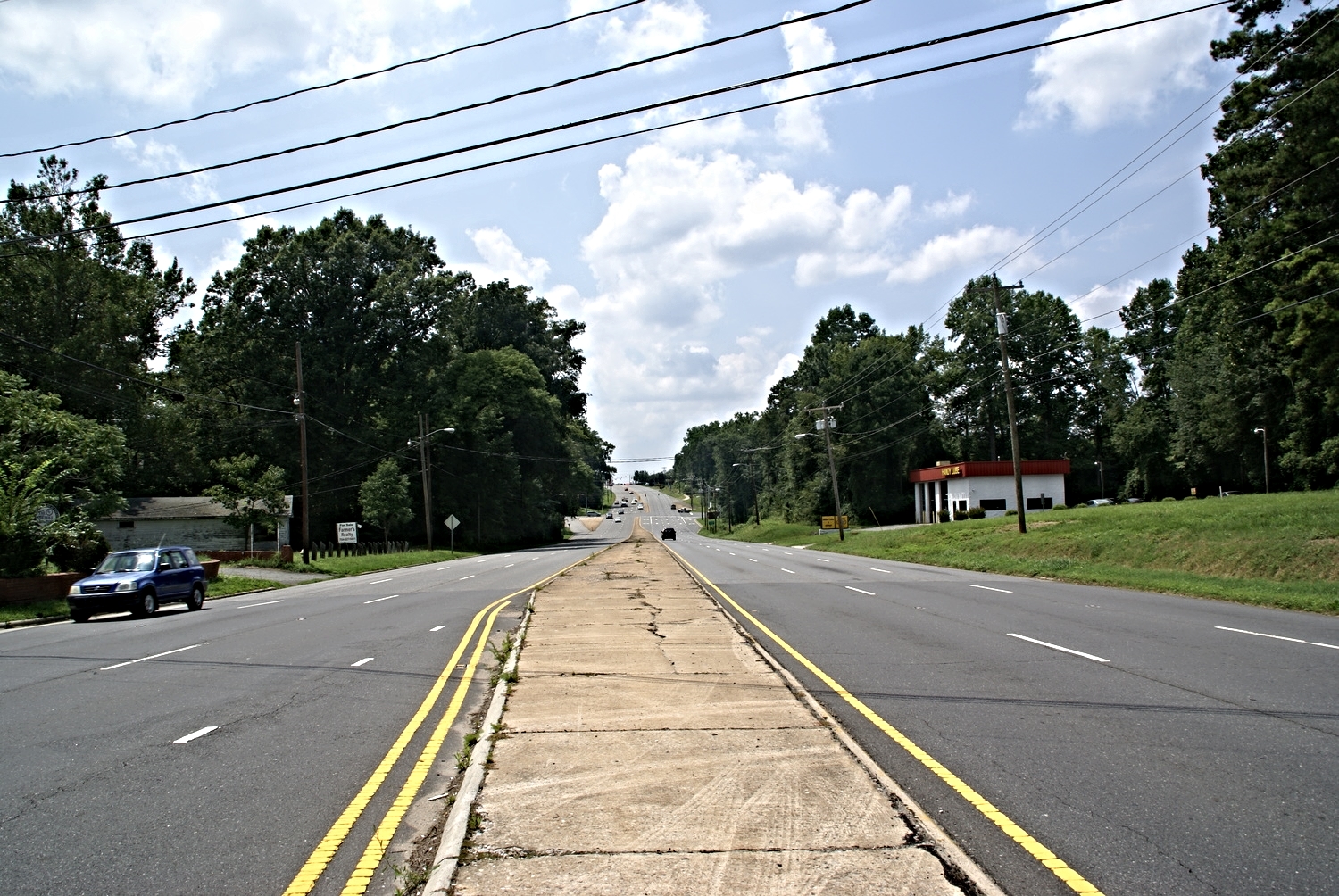 Wilkinson Boulevard at Hawley Avenue