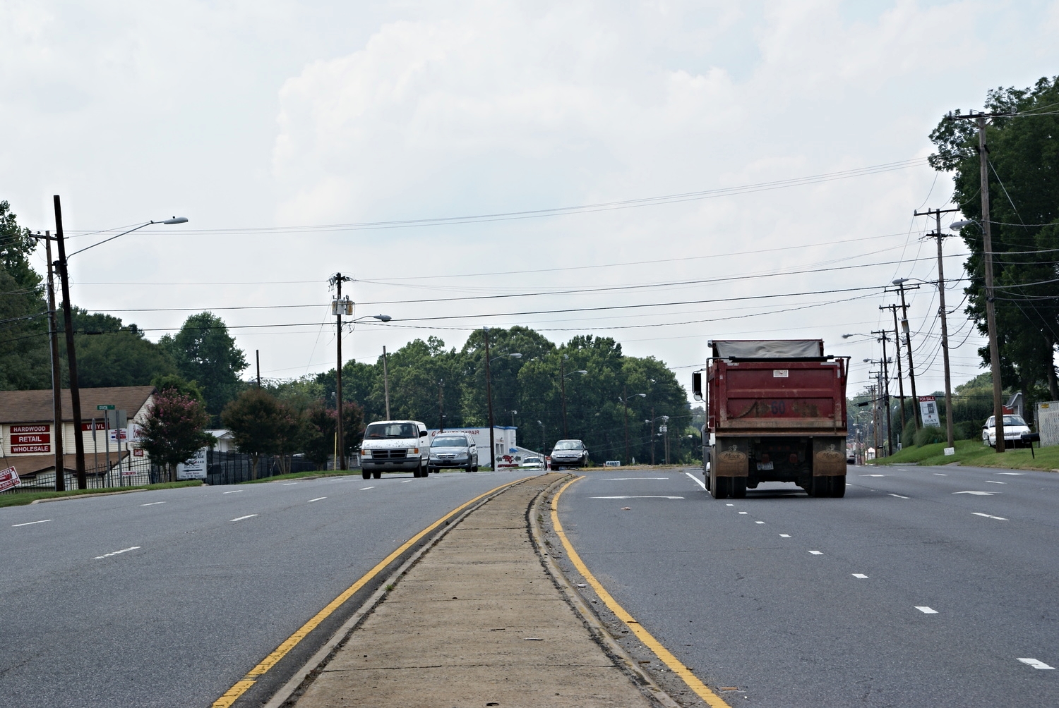 Wilkinson Boulevard at Gaston College