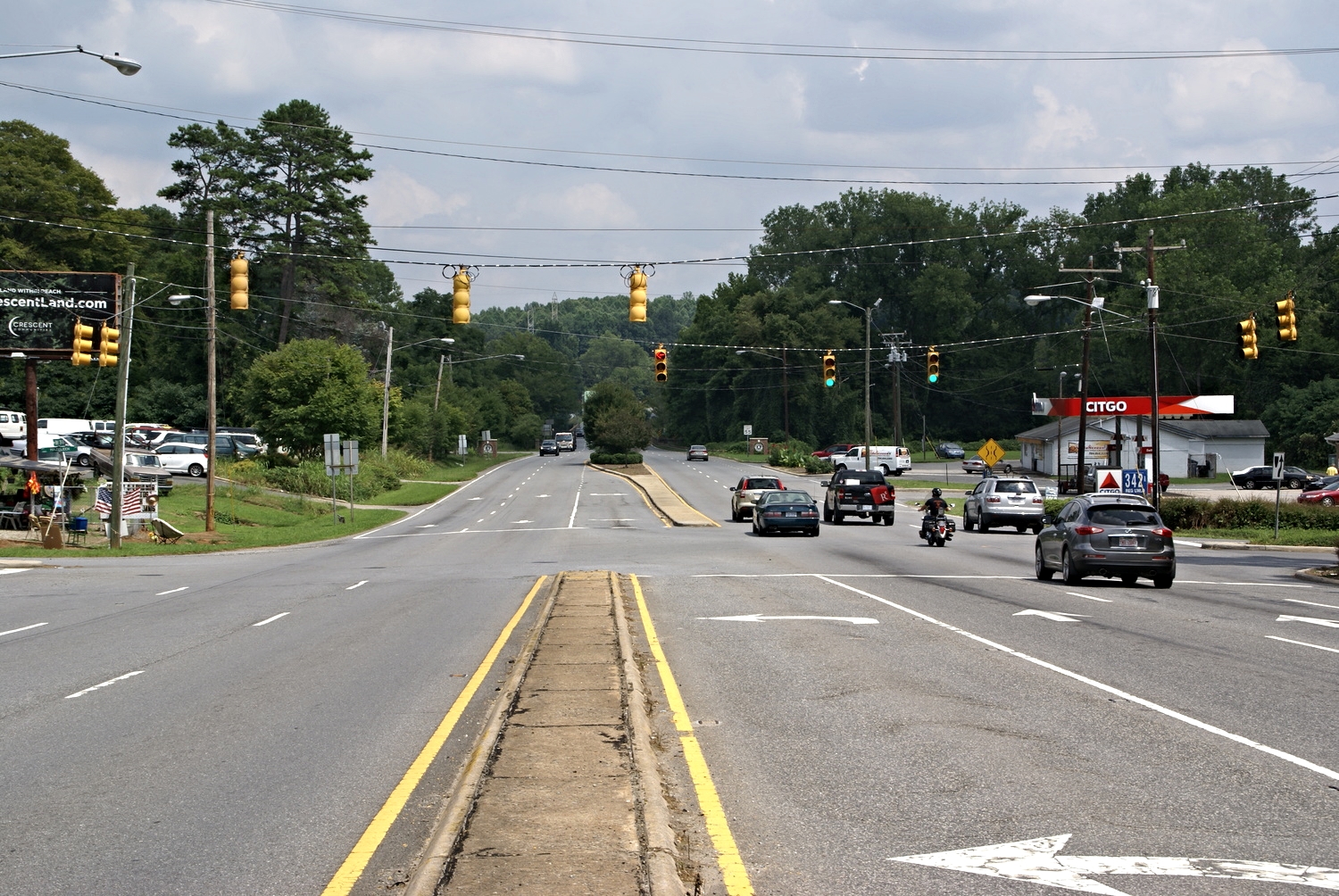 Wilkinson Boulevard at Catawba Street