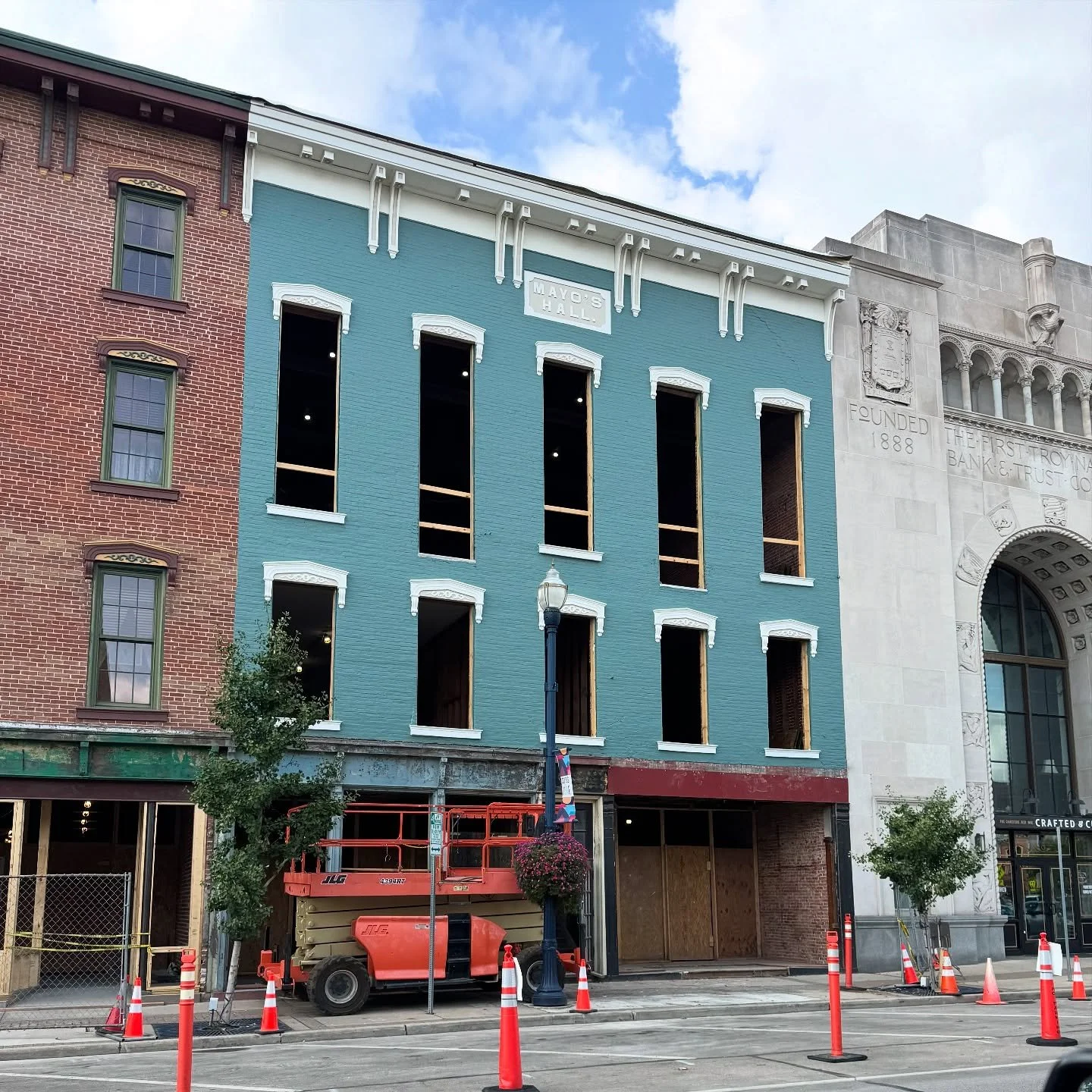 Unpopular opinion: Stop painting everything black and white.

Instead, consider building adjacencies, incorporate the building&rsquo;s history, and use color carefully to give your downtown personality.

w/ @andrewcirclearchitect