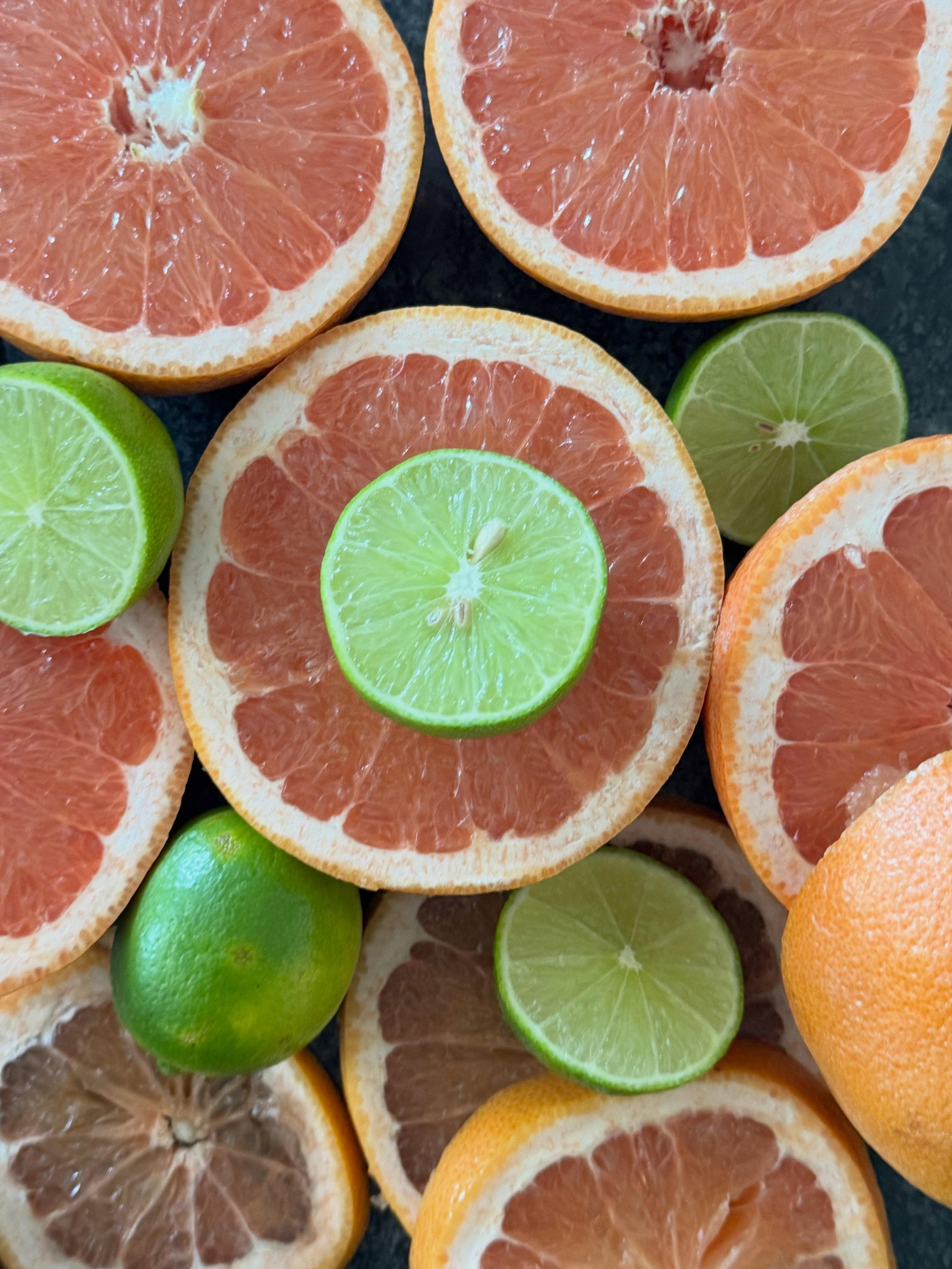 Fresh pressed summer citrus.. 
Paloma, please! 🍋&zwj;🟩🍊