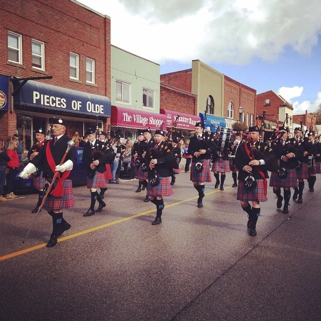 Barrie Pipes & Drums on parade.