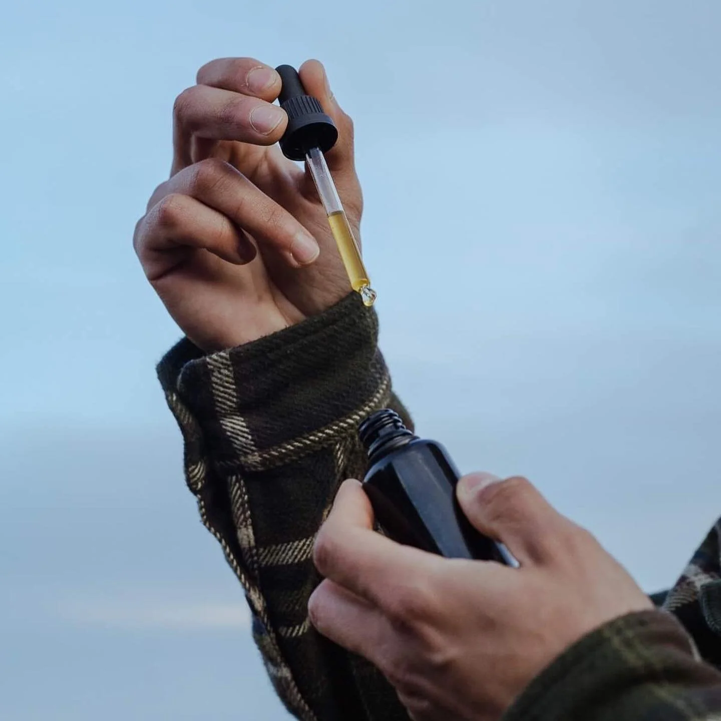 Hey babes! 
Just recieved the sweetest message from Shelby, the founder of @fe.earthtobody and she’s offering a discount to the networks, so share the code with your friends too! 
CODE: SPRING 
https://feearthtobody.com
Flower essence enhan