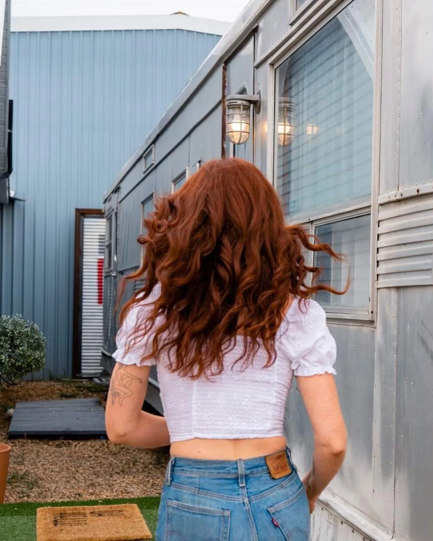 Working with Nola at @rooted___beauty has been such a freakin charm! 
All beginning with a referral via @wildlyfed_fntp to cocreate a Brazilian sugaring demo video for Nola’s students. 
Fast forward a few months + here’s a little glimps