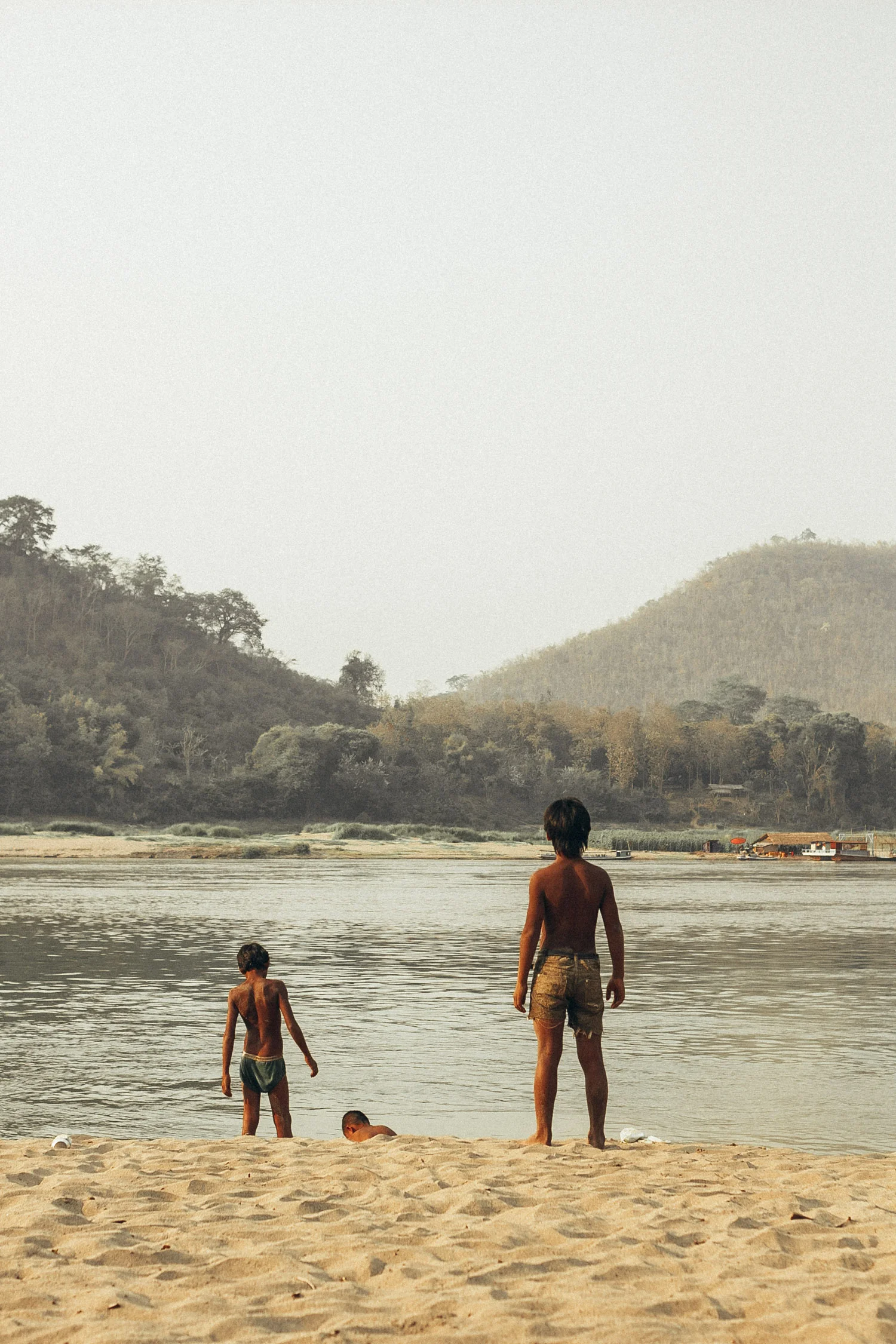 WILD-ROGUE-LUANG-PRABANG-TRAVEL-ALBUM-MEKONG-2.jpg