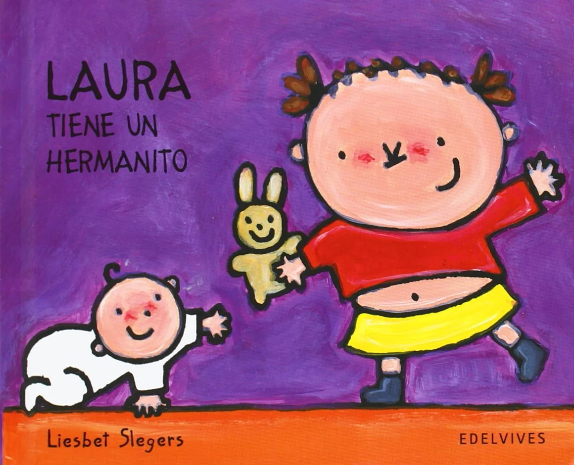 Laura tiene un hermanito y aunque le cuesta aceptarlo, al final lo quiere con locura. ¿Cómo lo consigue? Este cuento de páginas lavables y cantos redondeados tiene ilustraciones tan descriptivas, que los hermanos mayores, aunque aún no sepan leer, podrán seguir la historia sin la ayuda de sus papás.
