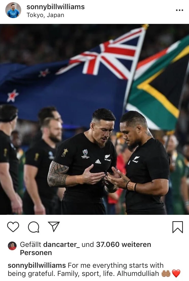 Sonny Bill Williams prays with fellow All Black and Muslim Ofa Tu'ungafasi (who converted in March 2019) before their first bout with South Africa at the 2019 Rugby World Cup in Japan. (PHOTO: @faiz_azizan)